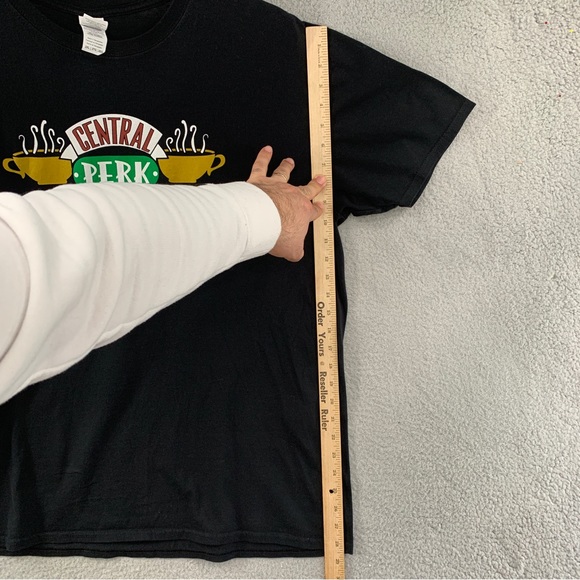 Gildan Friends Central Perk TV Show Ross Rachel 90s Comedy Tee Shirt Men’s 2XL - Picture 7 of 9